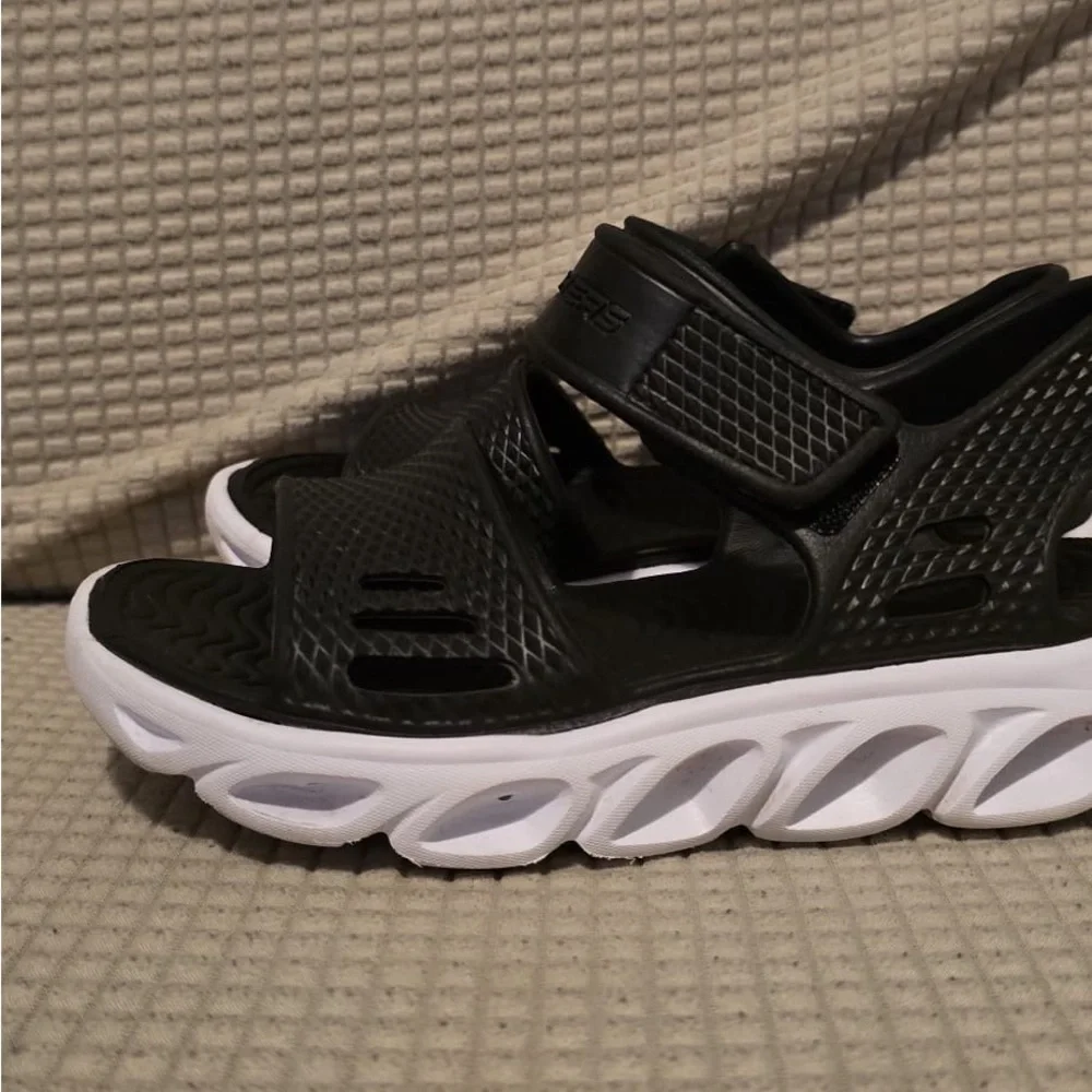 Skechers Black Textured Sandals
